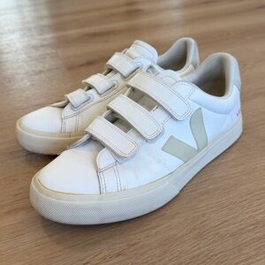 Veja V-10 Velcro Sneakers White Leather 3 Strap Women’s 10.5 / 11 EU 42